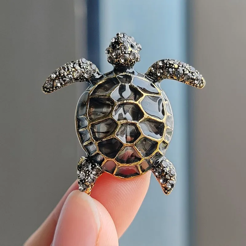 Cute Cartoon Rhinestone Little Turtle Animal Brooches For Women Men Coat Sweater Clothing Accessories Corsage Pins Party Jewelry