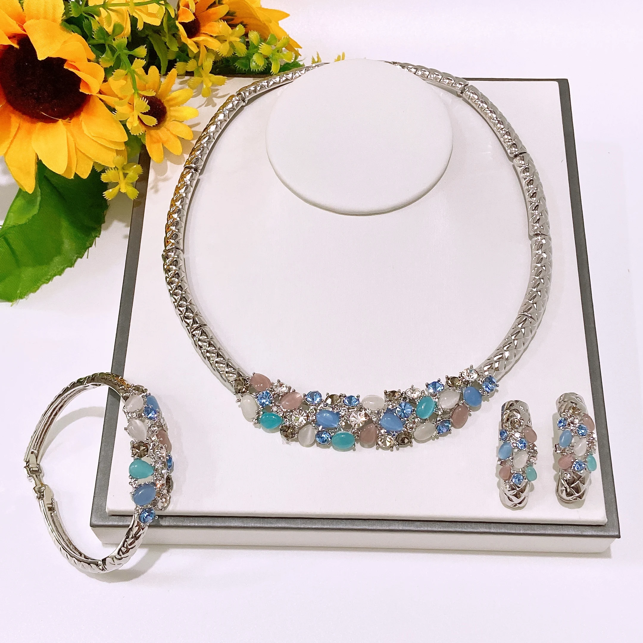 

Gold Jewelry Sets Romantic Silver Gold Color Design Jewelry Sets Necklace African Wedding Jewelry High Quality