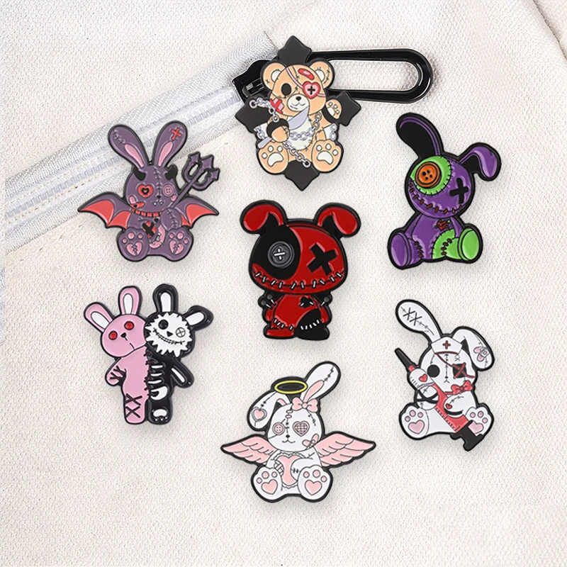 Horror Goth Stitched Doll Elf Witch Brooch Enamel Pin Cosplay Game Witch Knight Cat Wizard Magic Black Cat Brooch Jewelry Badges