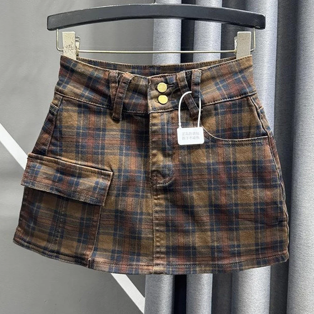 Vintage Checkered Denim Skirt Women Summer High Waist Plaid Mini Skirts Preppy Style Cargo Pocket Double Button Short Slim Skirt