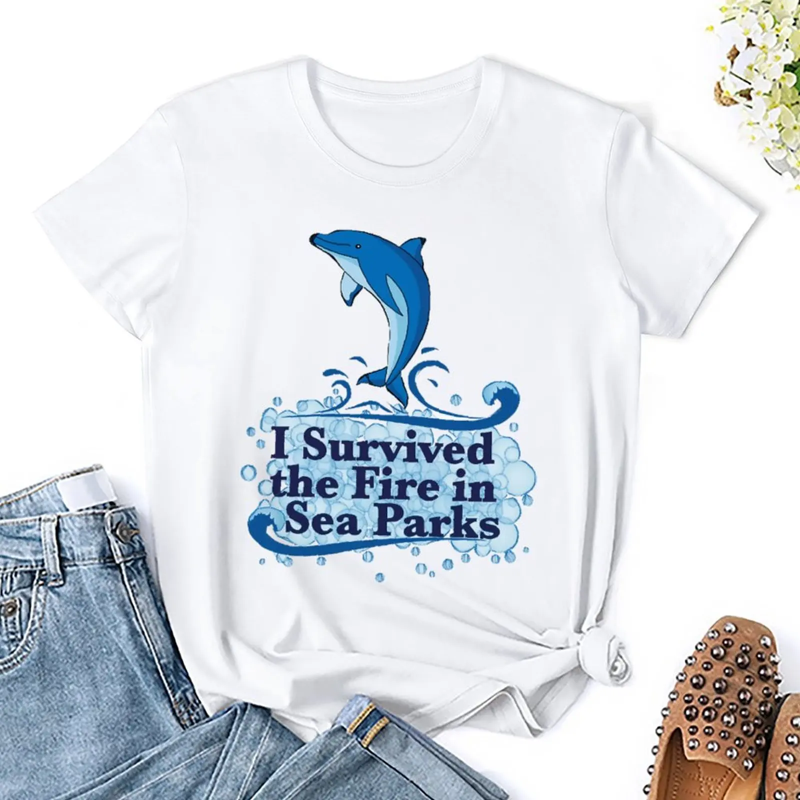 I Survived The Fire In Sea Parks Essential T-shirt Round Neck Movement Tees Premium Travel Humor Graphic