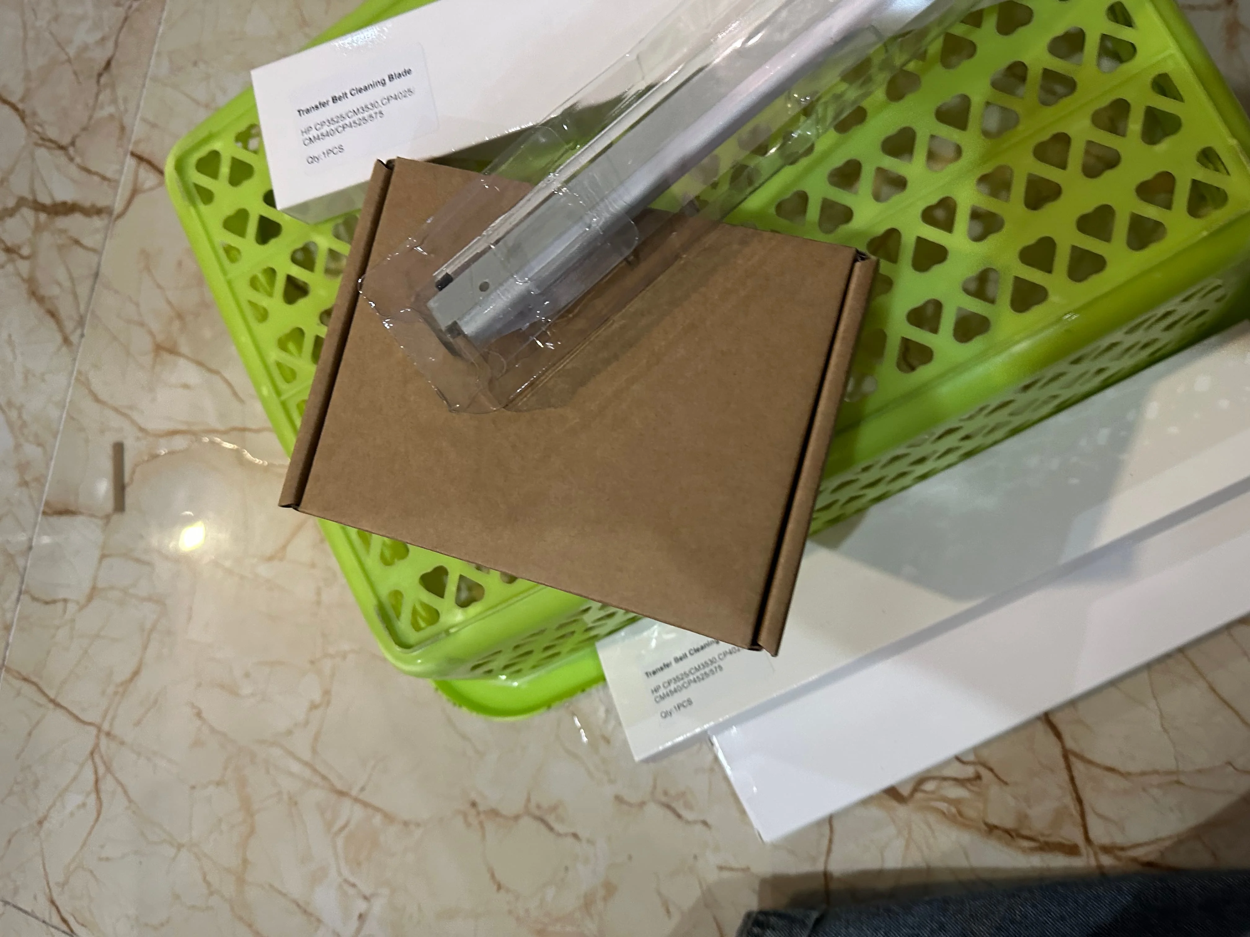 

1X CC468-67907 Transfer Belt Cleaning Blade for HP CM3530 CP3520 CP3525 500 Color M551 M570 M575 CM4540 CP4025 CP4525 M651 M680