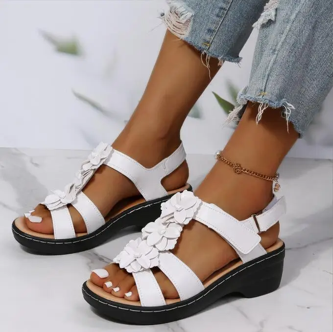 Summer Large Size Sandals 2026 New Hollow Heel Fish Mouth Flower Buckle Casual Sandals Breathable Slip-On Women's Footwear
