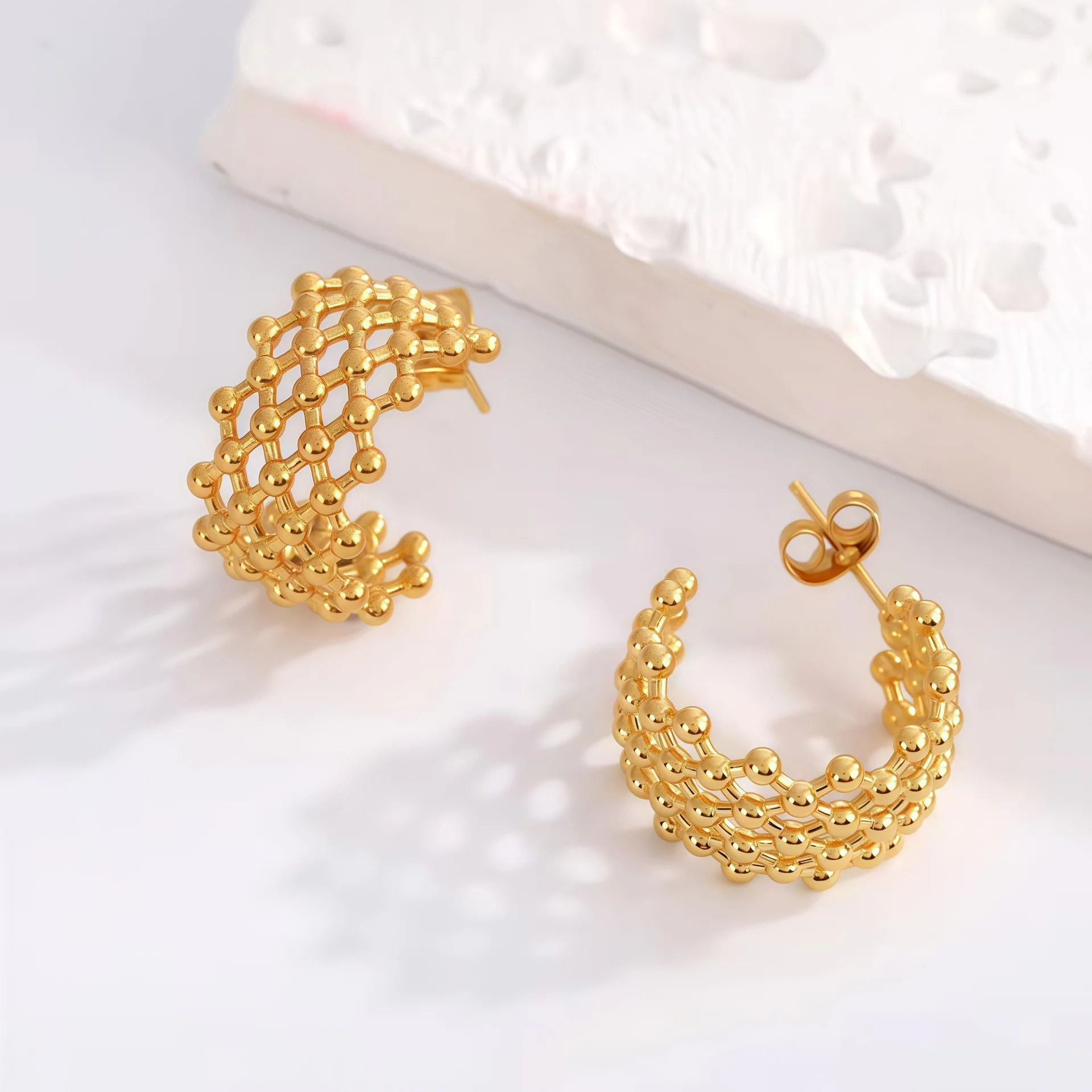 Wholesale 3 Pairs Stainless Steel Hollow Beaded C‑Shaped Hoop Earrings Gold Plated Mesh Ear Jewelry Set For Women