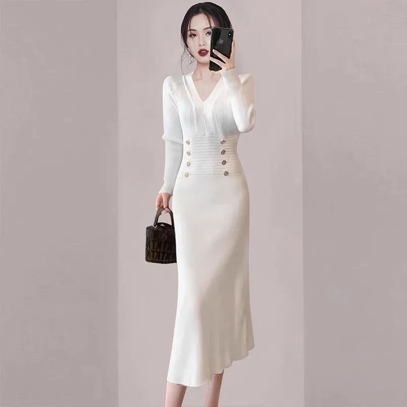 France Vintage White Black Knitted Sweater Dress Women Autumn Winter V Neck Long Sleeve Golden Buttons Deco Bodycon Midi Vestido