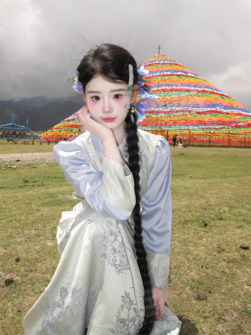 

Mongolian Robe Ethnic Style Girl Photography Clothing Grassland Location Shoot Traditional Costume Women's Fashion
