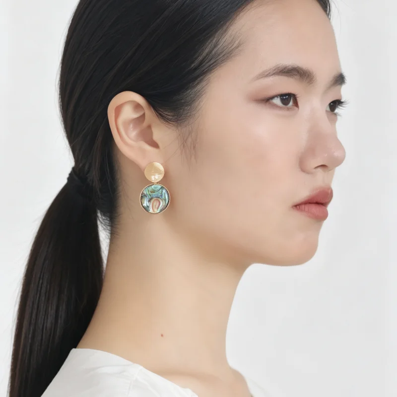 Blend of Nature and Fashion Style 925 Sterling Silver Earring Inlaid Natural Abalone Shell Circular 18K Gold Plated Earring