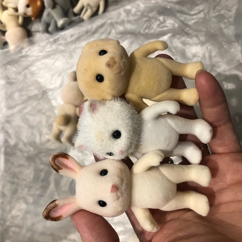 Figuras de animales de la familia del bosque para niños, 1 piezas, conejo, oso, perro, estatuilla flocada peluda, modelo de Animal, juguete para niños, defectos de fábrica