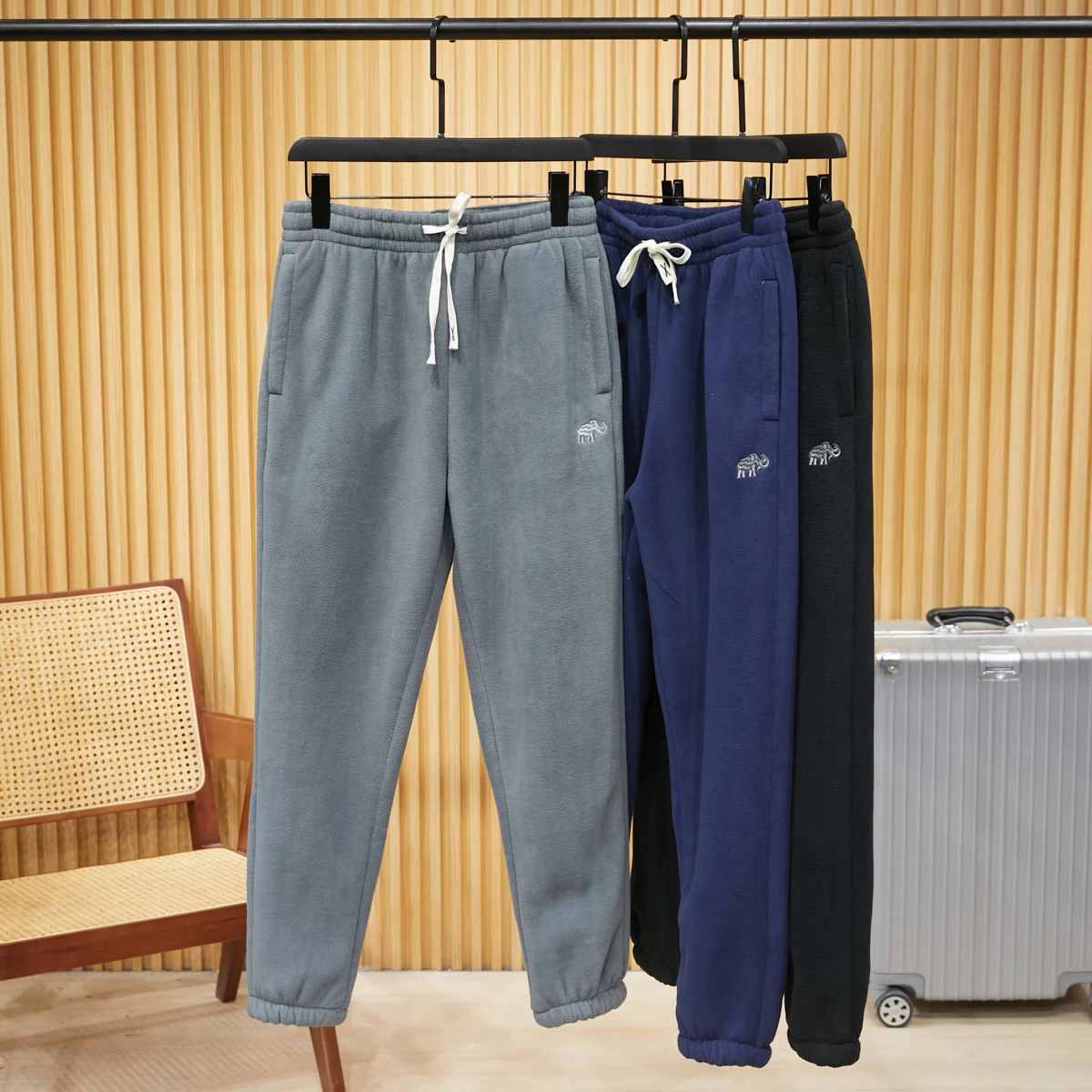 Thickened Fleece Men's Casual Sweatpants Drawstring Elastic Waist Straight Leg Length Winter Fashion Urban Style Youth Trousers