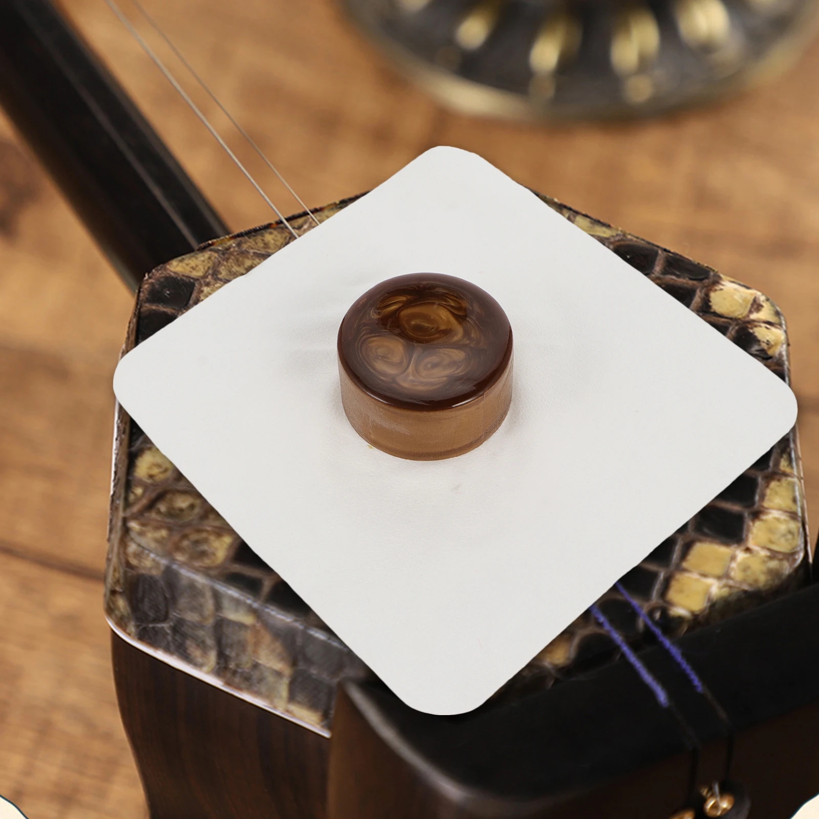 

Premium Natural Rosin Block For Erhu String Instrument Maintenance Tool Strong Adhesion Extend Service Life