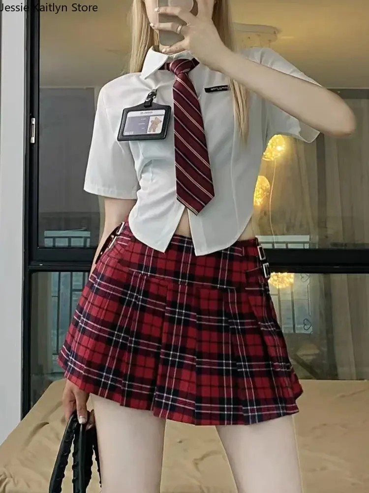 女性のための日本のカワイイ制服、韓国のファッション、かわいいアニメのコスプレ、Vネックセーター、ベストとミニスカートセット、学生の女の子