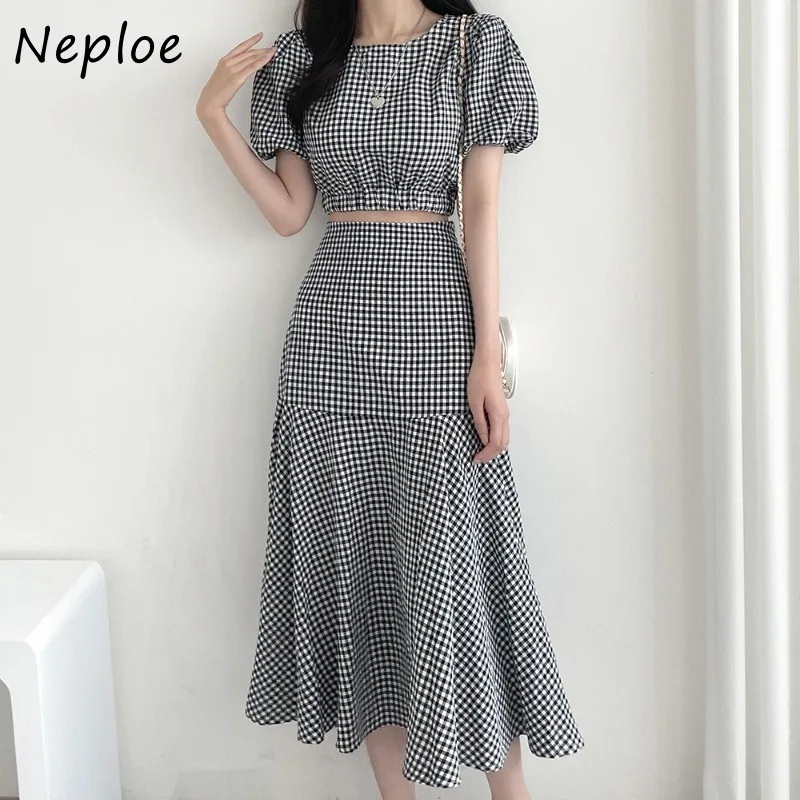 

Neploe Korean Fashion Slim Fit Plaid Puff Sleeve Tops Women+ High Waist Ruffles A-line Skirts 2024 Summer New Two Piece Sets