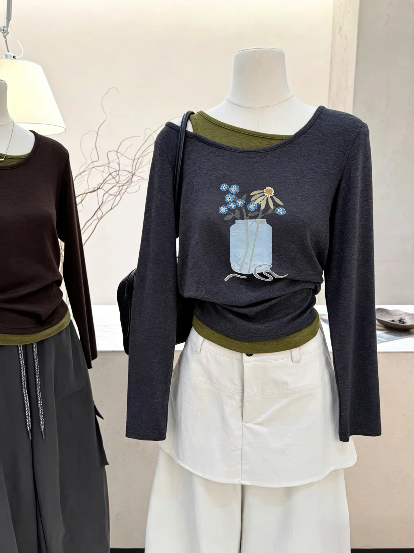 Slimming Long Sleeve T-Shirt Women's Shoulder Bared Print Collar Slant Neck Two-Piece Effect Color Block Anti-Aging Top