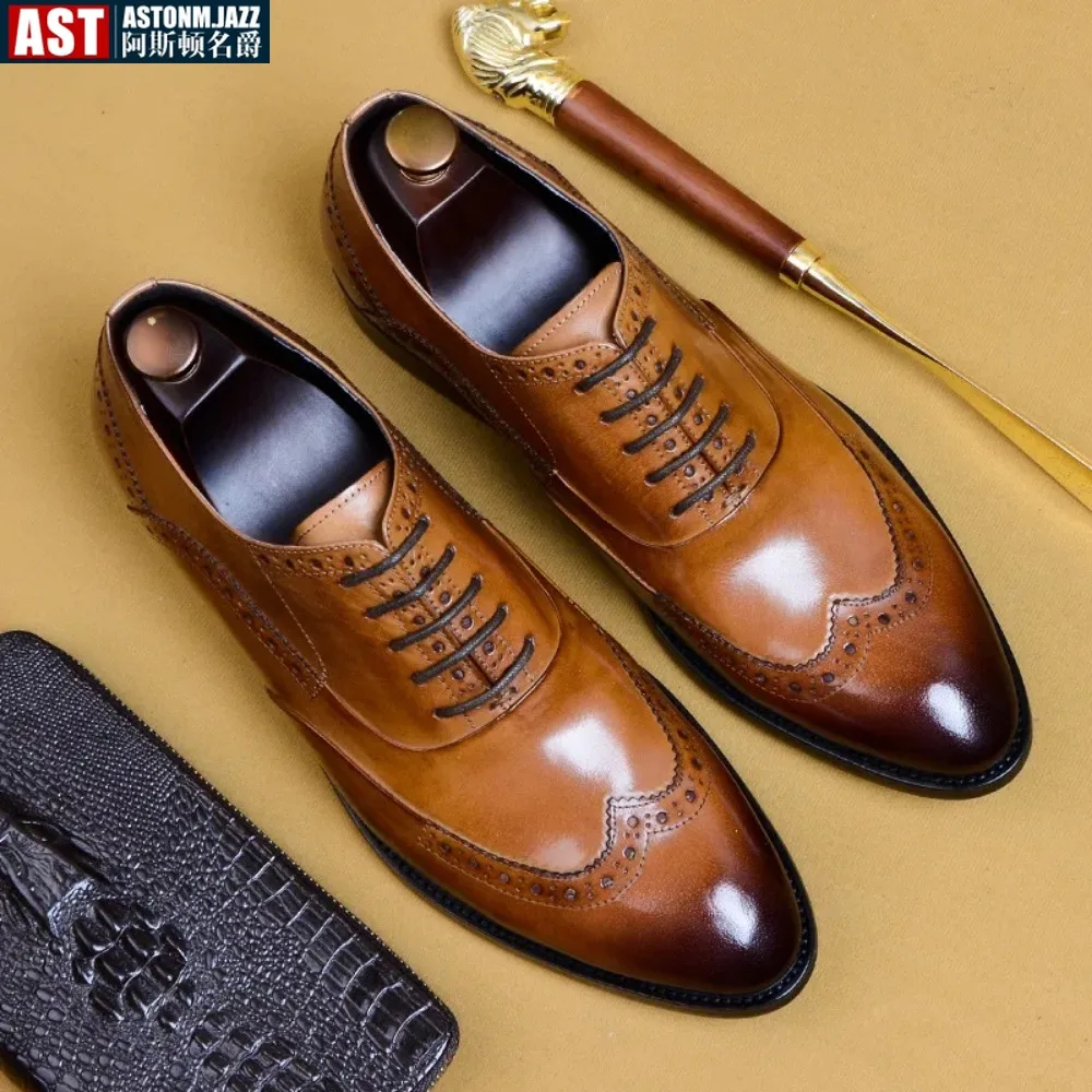 Classic Brogues Leather Shoes Men Luxury Genuine Leather New Style Designer Fashion Black Burgundy Man Wedding Social Shoes