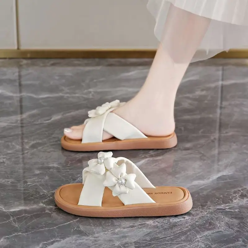 

Женские уличные пляжные тапочки на плоской подошве с цветочным принтом, летние новые нескользящие легкие домашние тапочки на мягкой подошве с открытым носком, сандалии