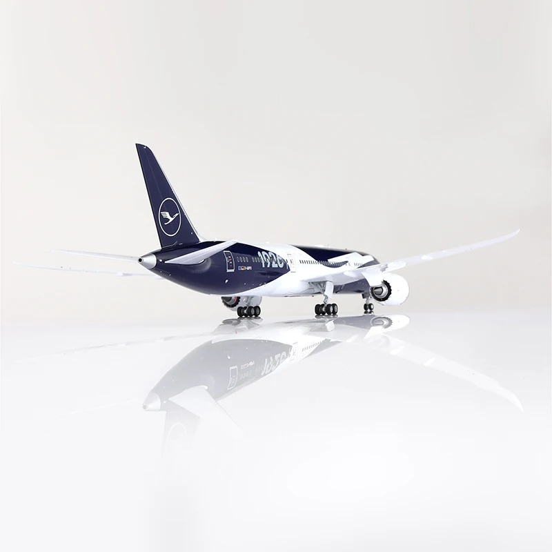L2279 طائرة قابلة للجمع هدية أجنحة SQ 1:200 لوفتهانزا "StarAlliance" بوينغ B787-9 دييكاست نموذج طائرة D-ABPU #6