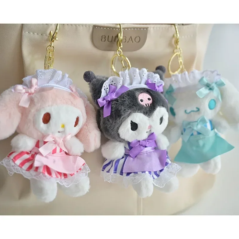 Sanrio llavero de felpa Cinnamoroll Kuromi Melody dibujos animados lindo muñeca mochila ornamento Kawaii juguete Anime accesorios regalo de Navidad