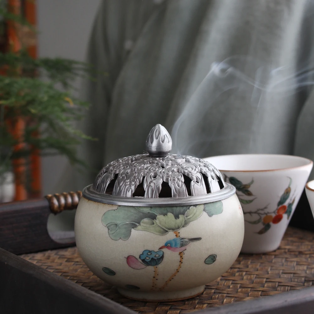 

Hand-Painted Ceramic Lotus Flower Bird Scenic Spot Indoor Vintage Creative Home Decorative Items Incense Burner Zen Incense B...