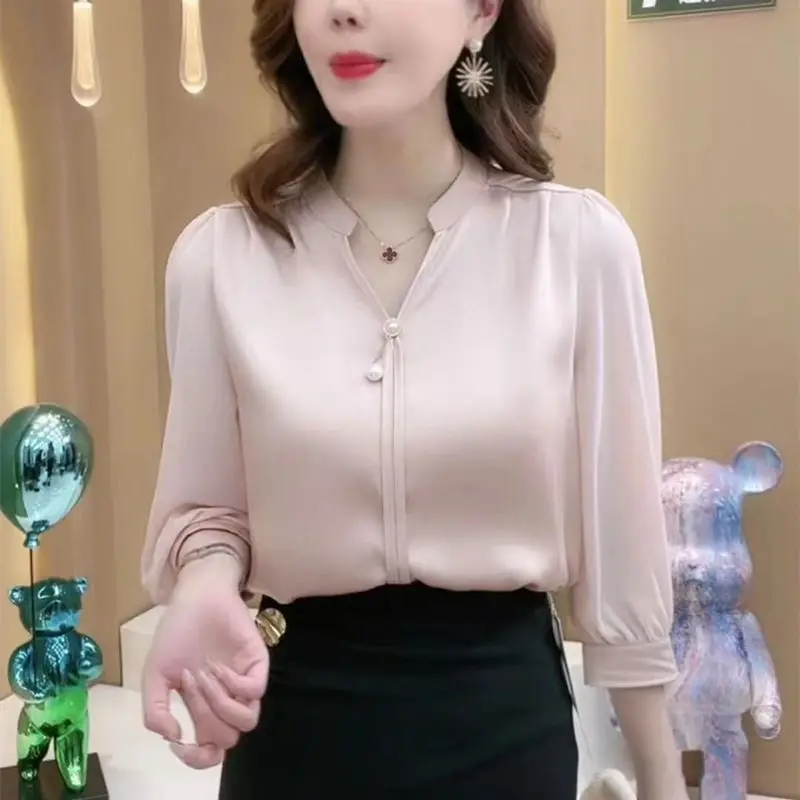 High End Satin Elegant Shirt for Women\'s 2024 Summer New Three Quarter Sleeved V-neck Solid Color Stylish Versatile Shirt Top