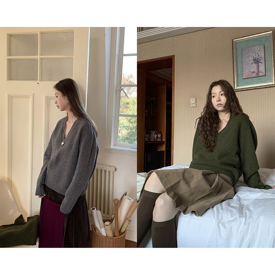 

HelloooEat 00% Wool Korean Sle Loose Fit V-Ne Long Sve Sweater Autumn Winter Warm Versatile Overhead Top for Women