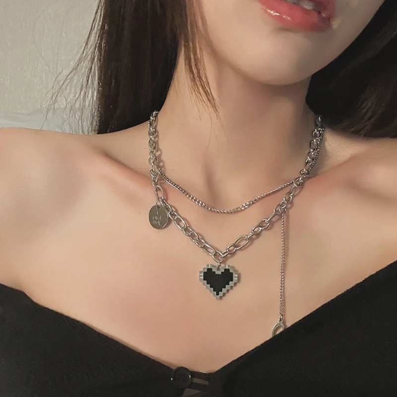 Trendy Black Peach Heart Pendant Necklace For Women Girl Double Layered Hip Hop Cool Clavicle Chain Jewelry Y2K Accessories Gift