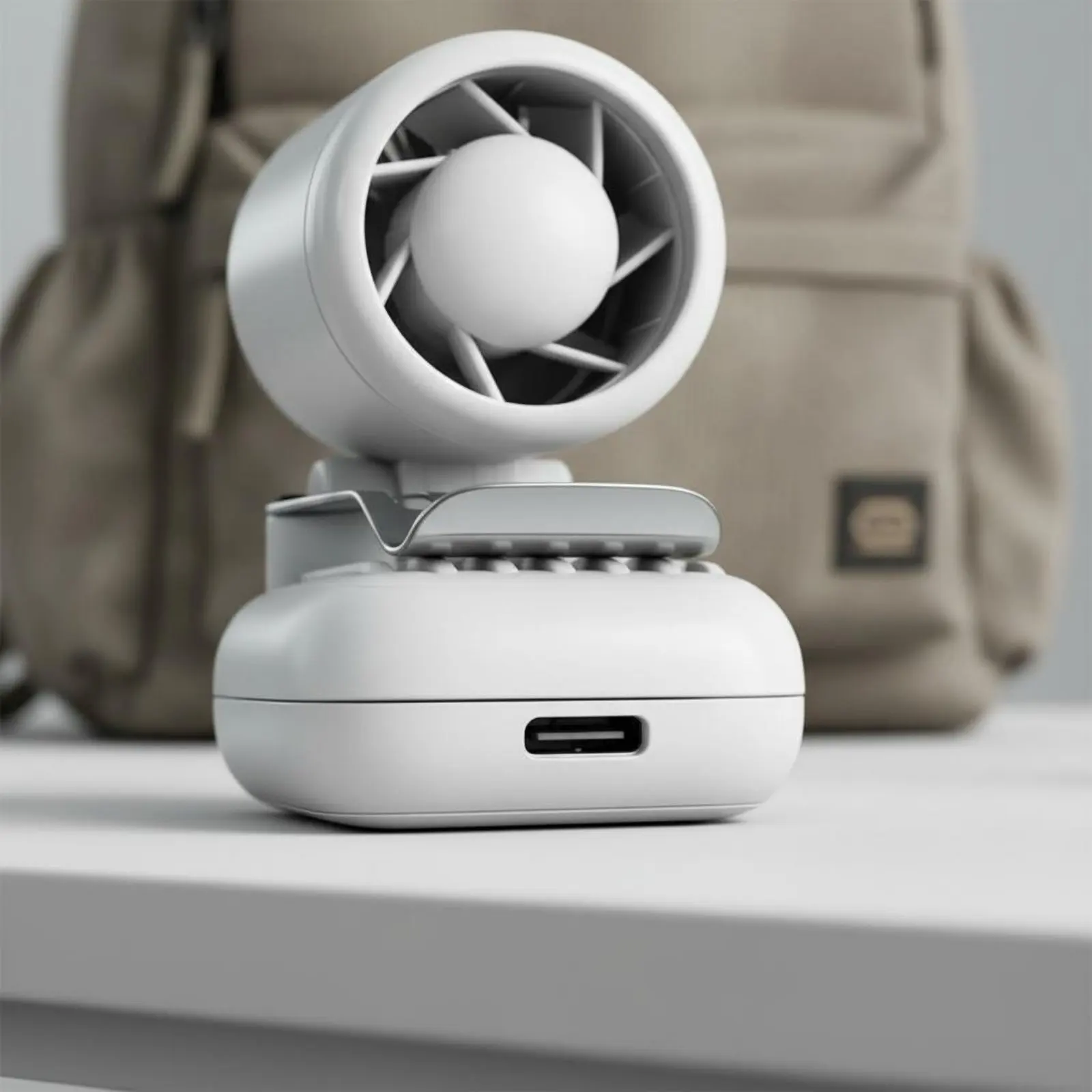 Small Clip Fan Strong Wind USB Clip Fan Cooling Device 3 Speeds Home Appliance Rechargeable Battery for Students, Outdoor, Hat