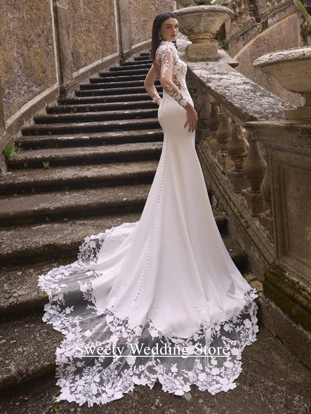 Abito da sposa sexy Vestido De Noiva maniche lunghe personalizzate vedere attraverso il corpo applique corte strascico abito da sposa a sirena