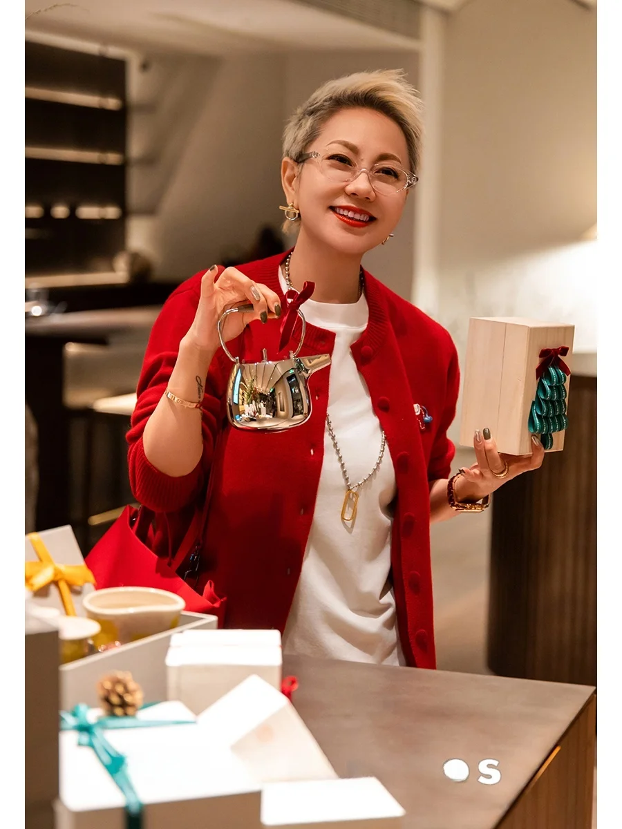 

Adorable Red Embroidered round Ne Single Buttoned Woolen Cardigan Ladies' Knitted Wear Warmth Daily Long Sve Casual Sle