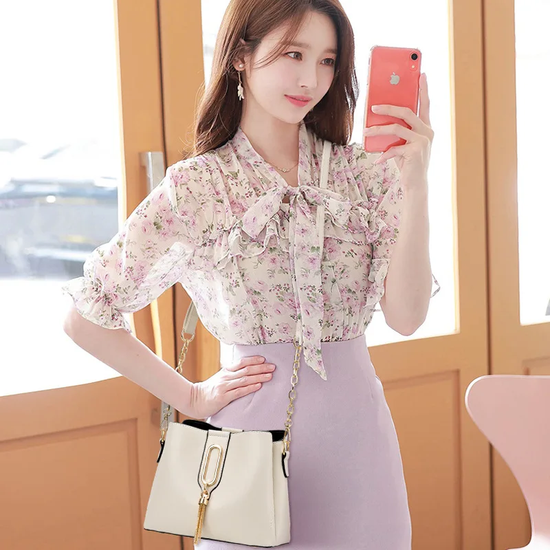 

Classic Tassel Women'S Handbag Large Capacity Casual Shoulder Bag Luxury Brand Designer Crossbody Bag Commuting Tote Bags