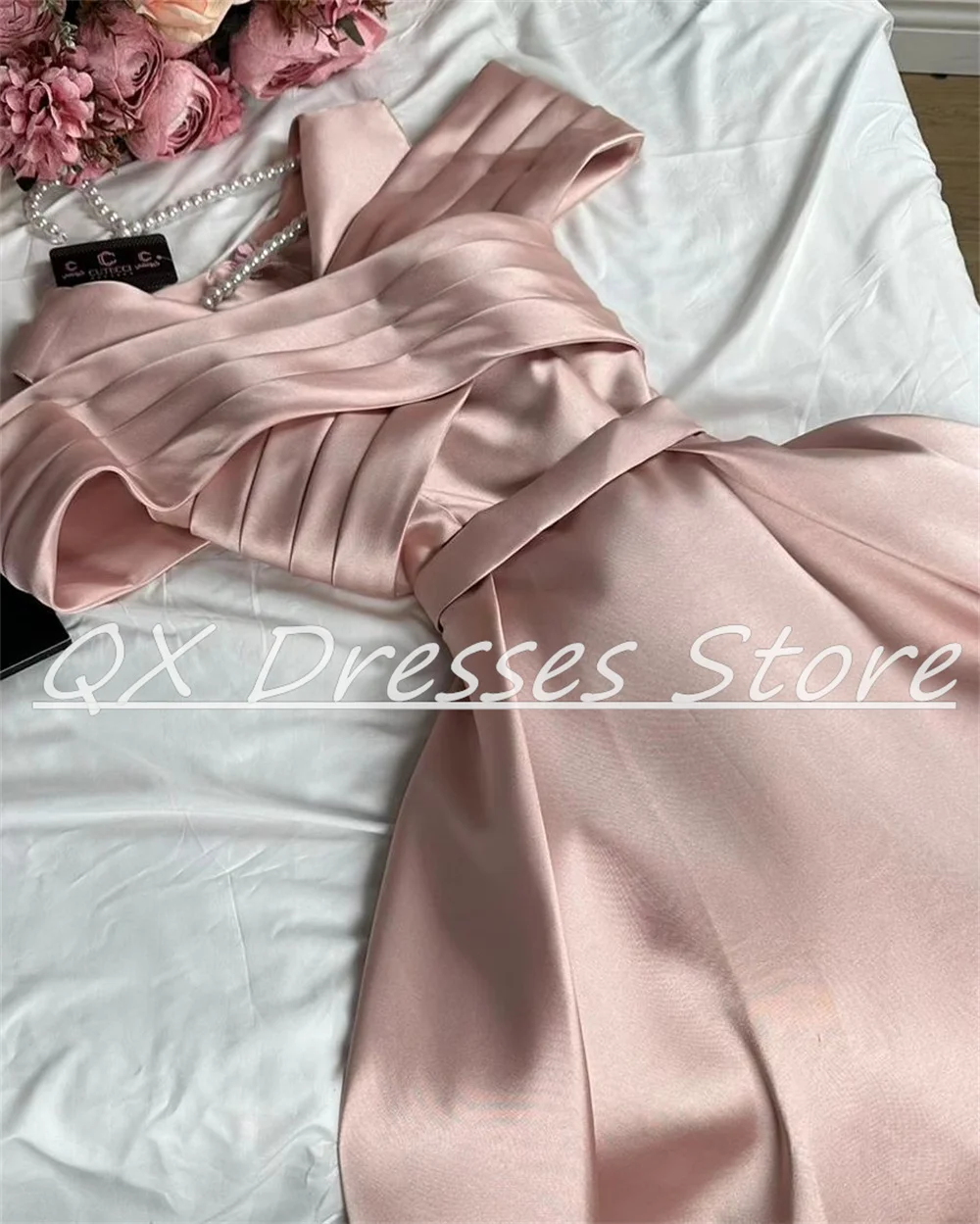 Customized V-Neck Pleat Prom Gown Tiered Ruffle Tea-Length Party Dress Simple A-line Solid Color Cocktail Dresses فساتين للحفلات