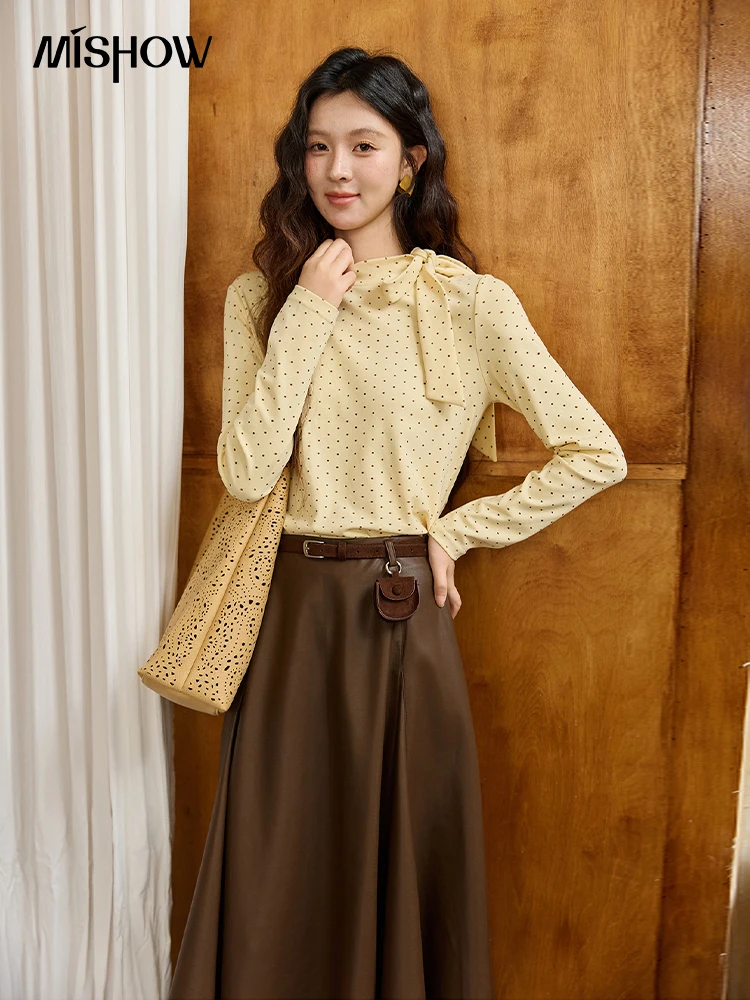 

MISHOW Elegant Woman Pullovers 2025 Autumn Sweet Retro Yellow Polka Dot Knitted Top Lace Up Collar Slim Fit Tops MXE45Z1379
