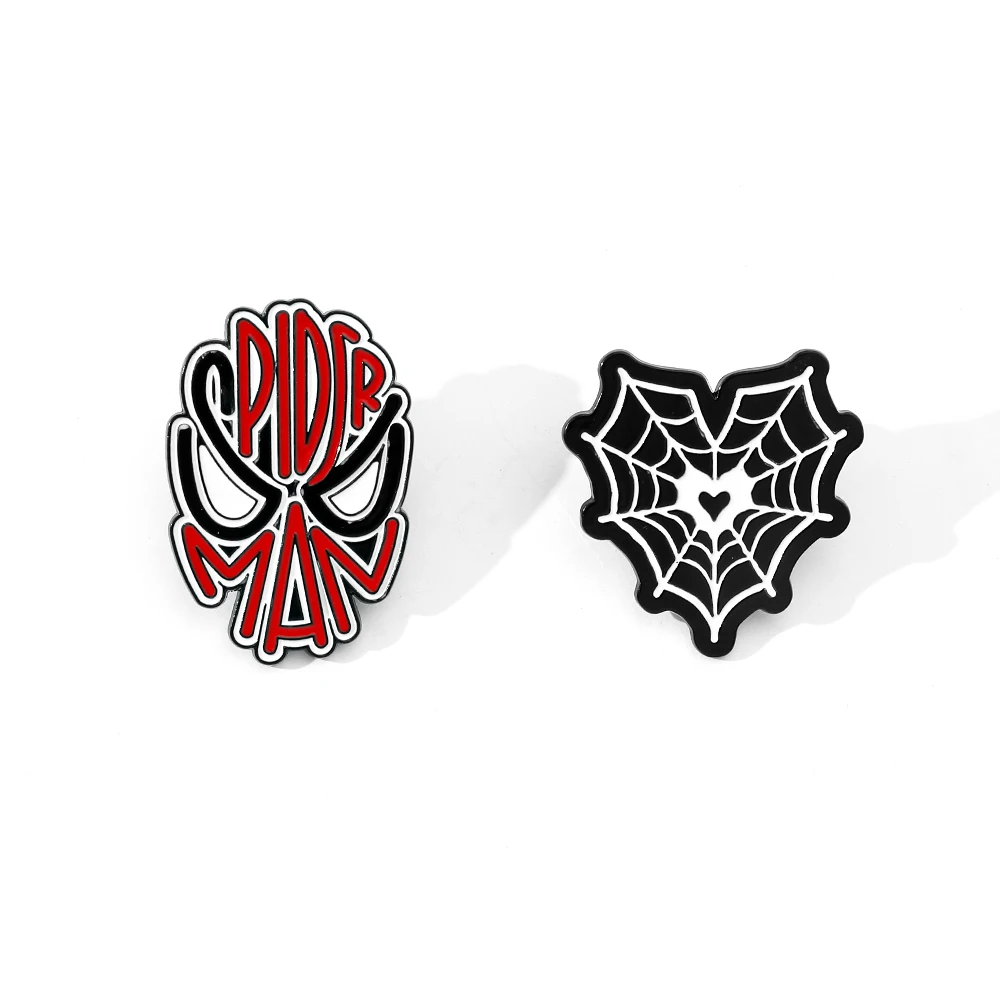 Broche de animación de dibujos animados creativo, letras bonitas, Spiderman, Pin esmaltado, mochila, joyería, accesorio de Metal, 2 uds.