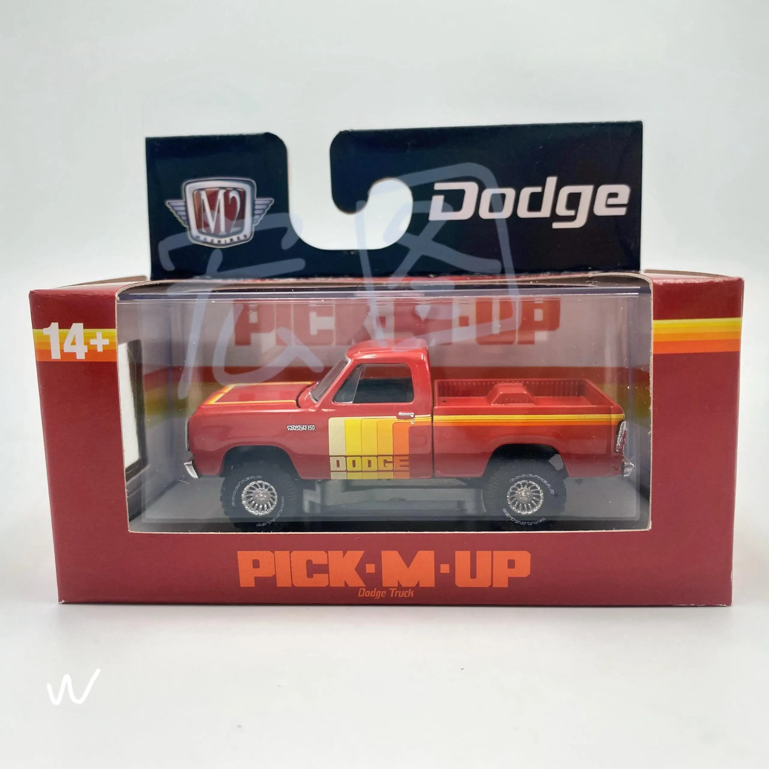 M2 Machines1/64 1979 dodge 150 Power Wagon PICK-M-UP Car model toy