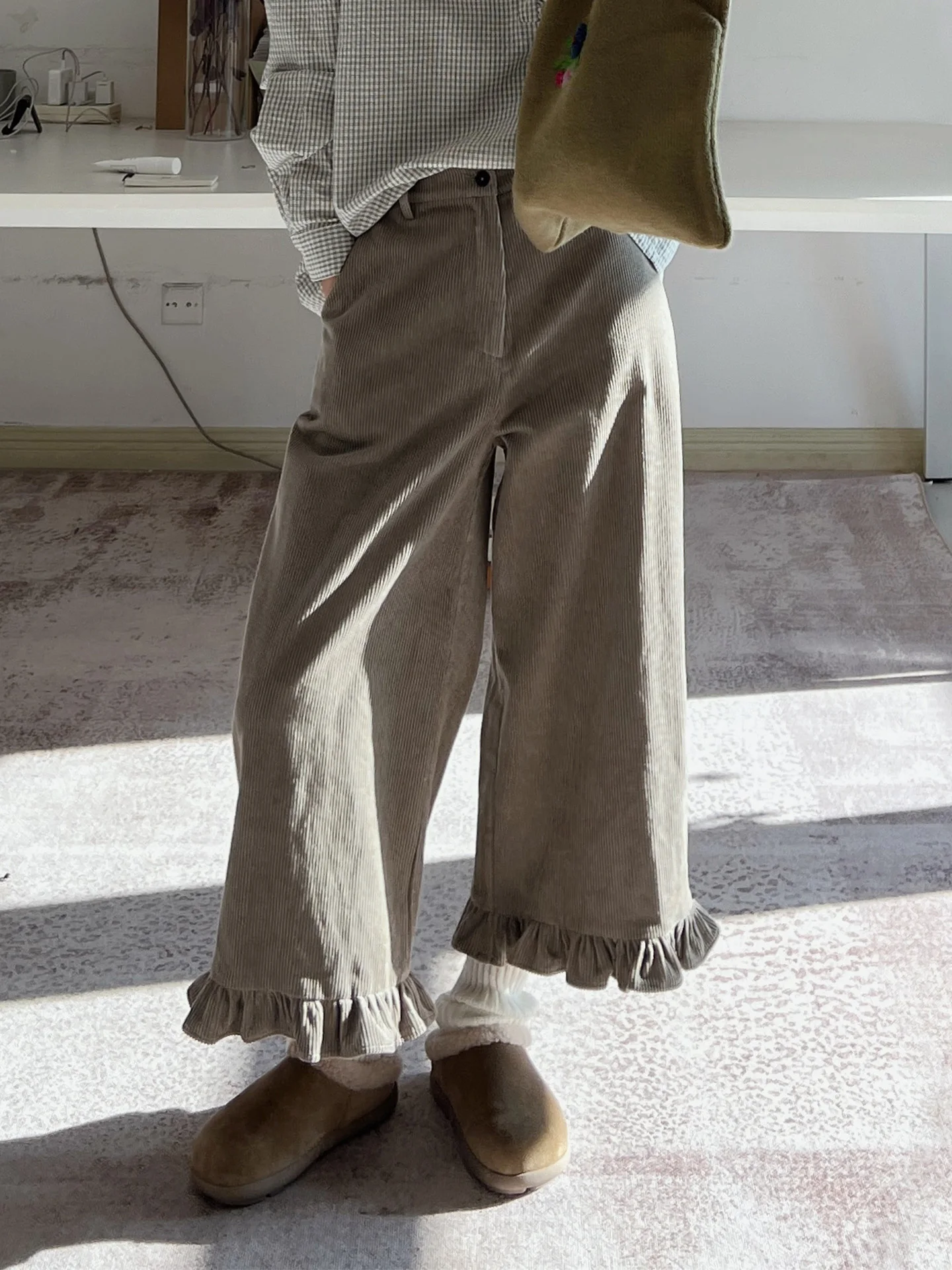 

Cotton Chiffon Trim Straight Leg Pants Autumn Winter Color Casual Commute Loose Fit 9 Length Women's Pants Versatile