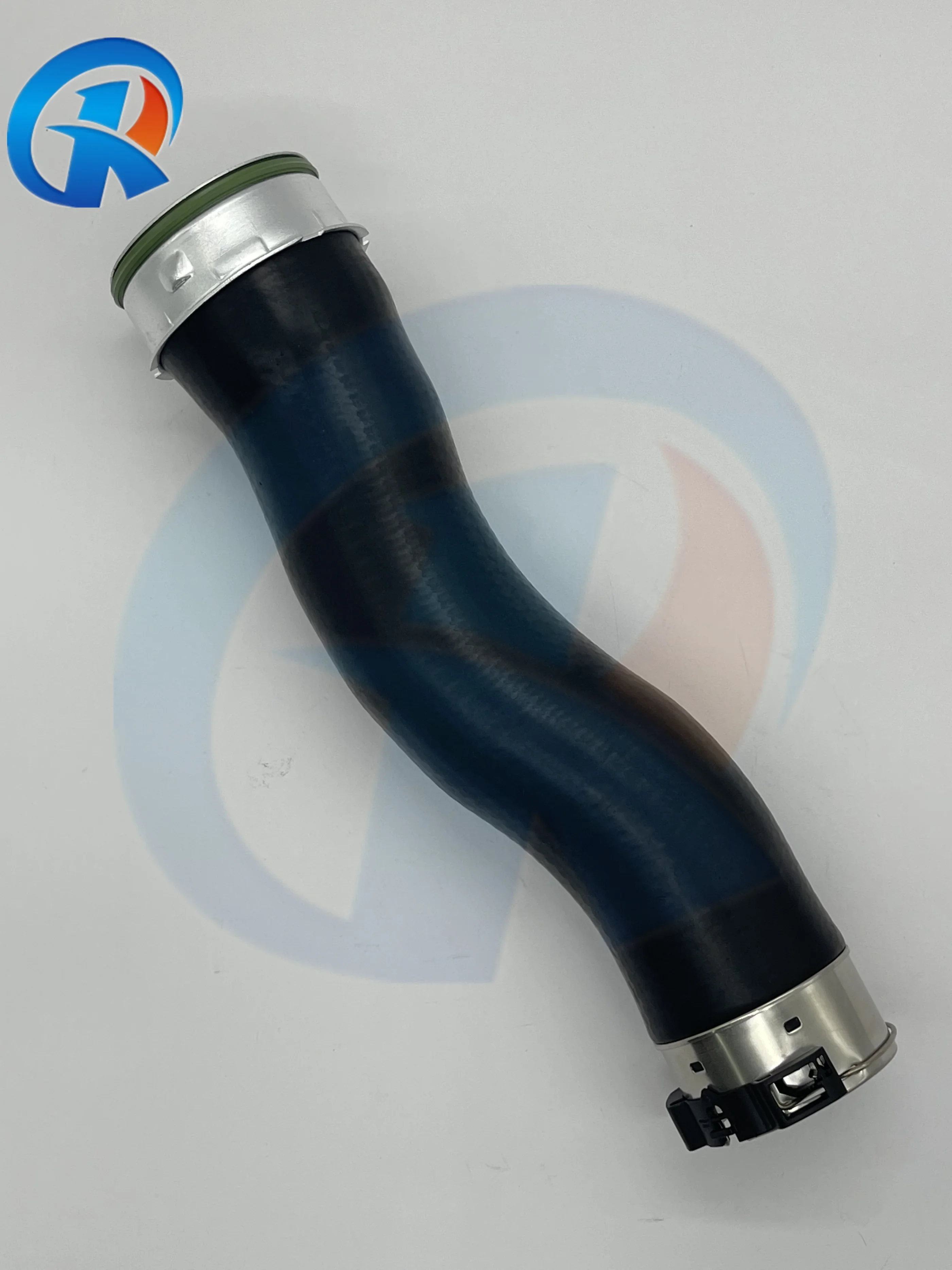 

13717629284 Engine Air Intake Hose For BMW X5 X6 F15 F16 35I 2014-2018