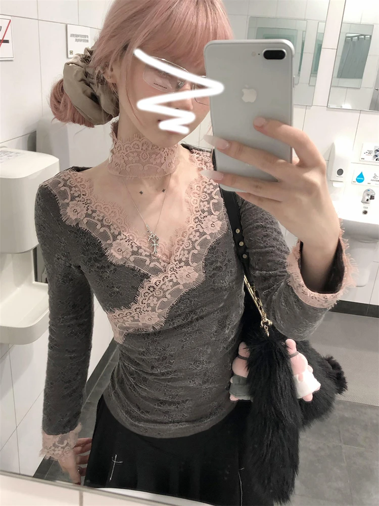 Spring 2026 Women's Slim Fit Long Sleeve T-Shirt Lace Patchwork Sweet Style Base Shirt Top Quality Nylon Polyester Spandex