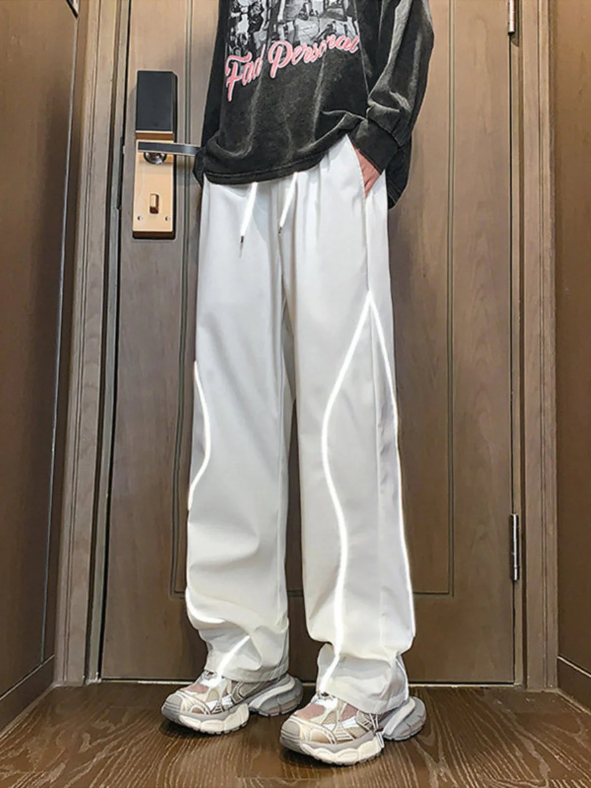 

Повседневные брюки с отражающими полосками для мужчин, весенне-осенние, свободные, прямого кроя, модные, брендовые, грязеотталкивающие, прочные, для повседневной носки, в американском стиле