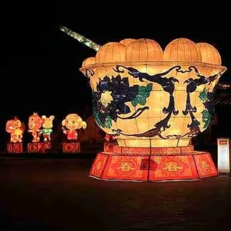 Colored Chinese Lantern Set Giant Decorative Lantern Festival