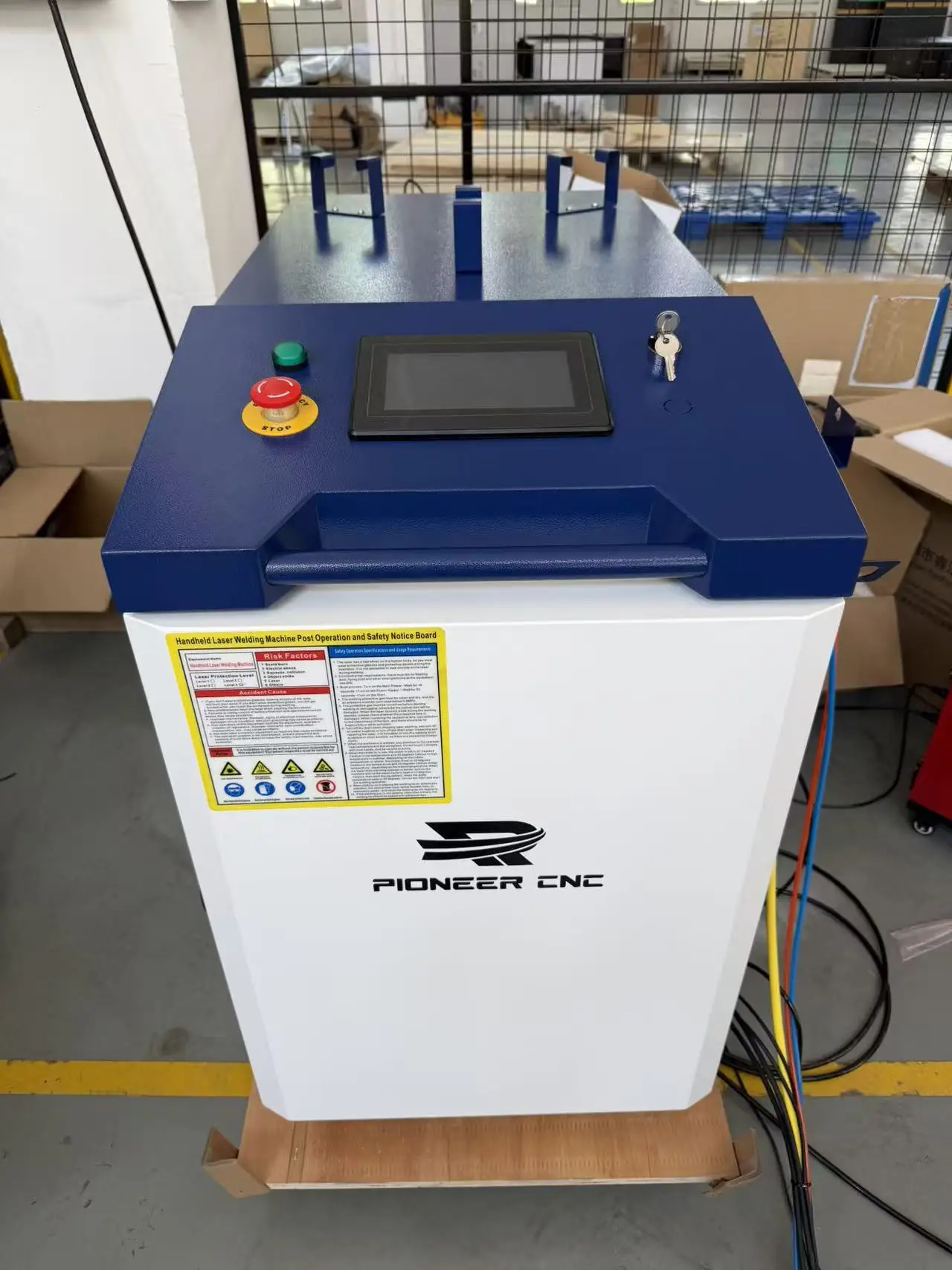 Multi-functional 4 In 1 Held Laser Welding Machine Industrial Laser Welding Machine 3000w Fiber Laser Welding Machine