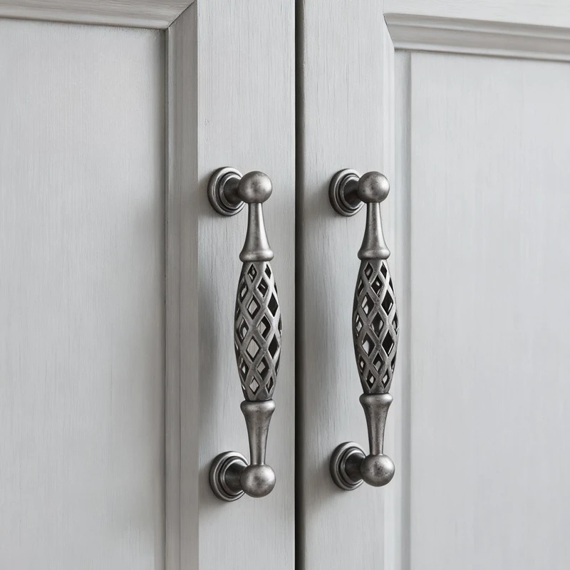 Classical Wardrobe Door Cabinet Handle Zinc Alloy Furniture hardware vintage Cabinets Shoe Cabinet Wine Cabinet Pull Handle