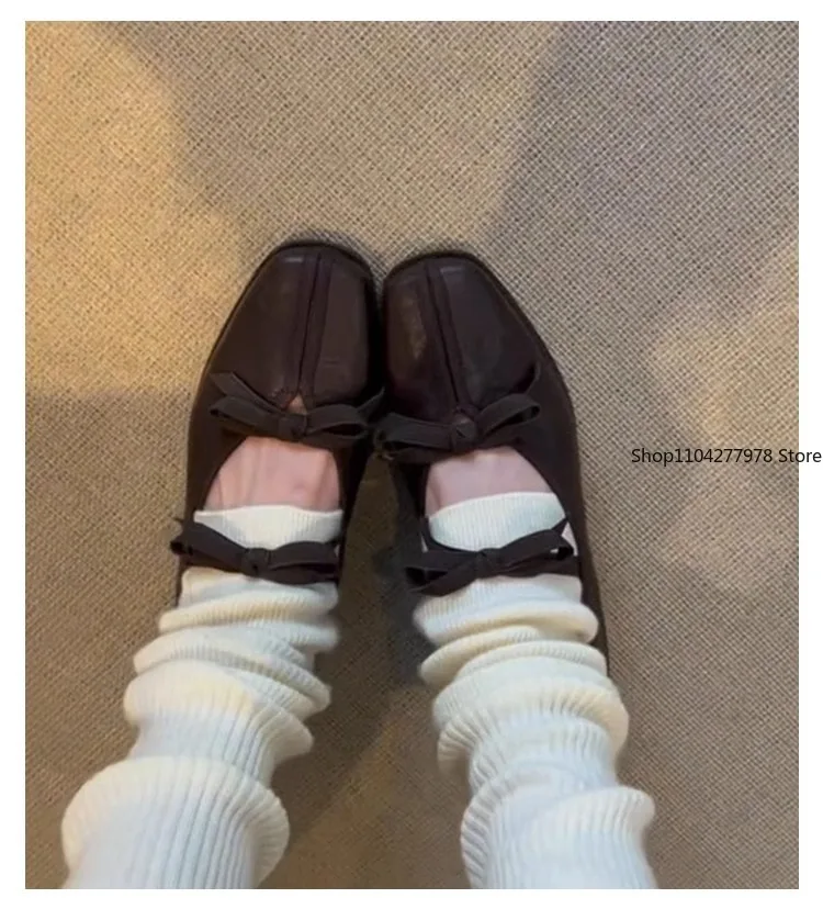 النساء الشقق أحذية خفيفة بدون كعب الصيف ساحة تو الصنادل صناديل للنساء موضة 2025 الاتجاه غير رسمي العلامة التجارية لوليتا فستان Zapatos De Mujer #5