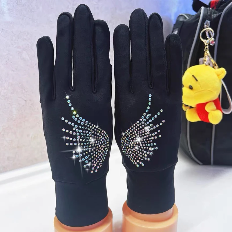 Figure skating black gloves, thin velvet palm pads, anti slip and shockproof, figure skating gloves, wings, swan stickers, diamo