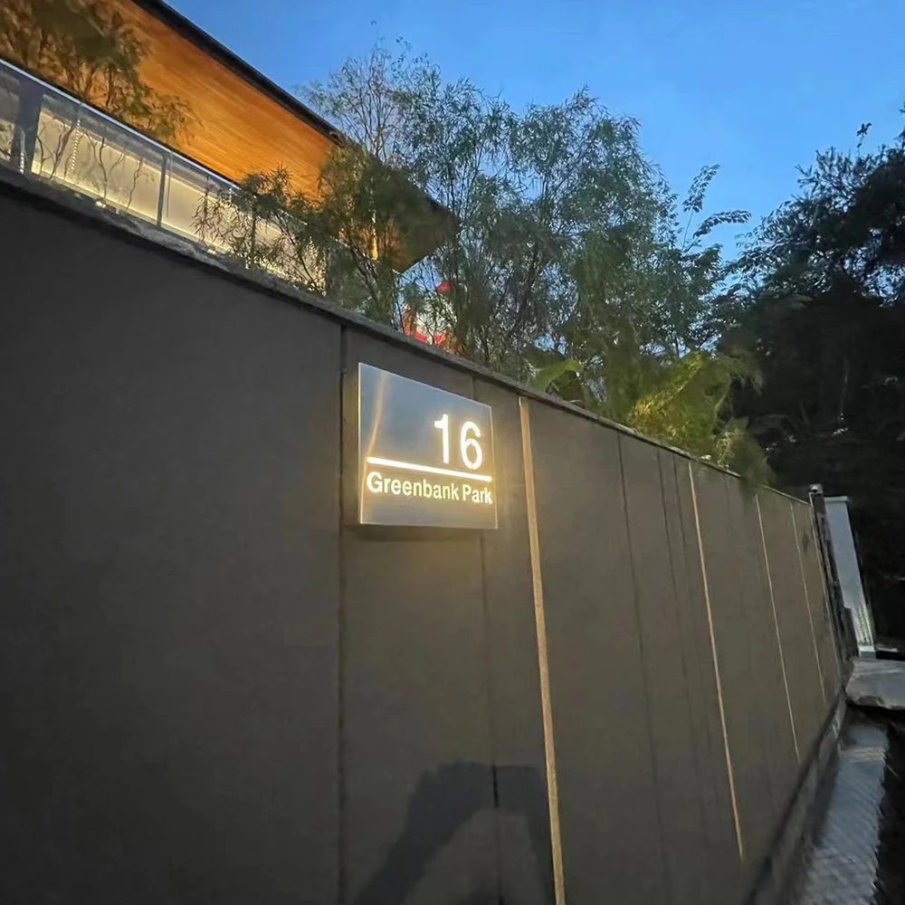 

Illuminated Business Signs Custom Made Stainless Steel Light Sign in Metal