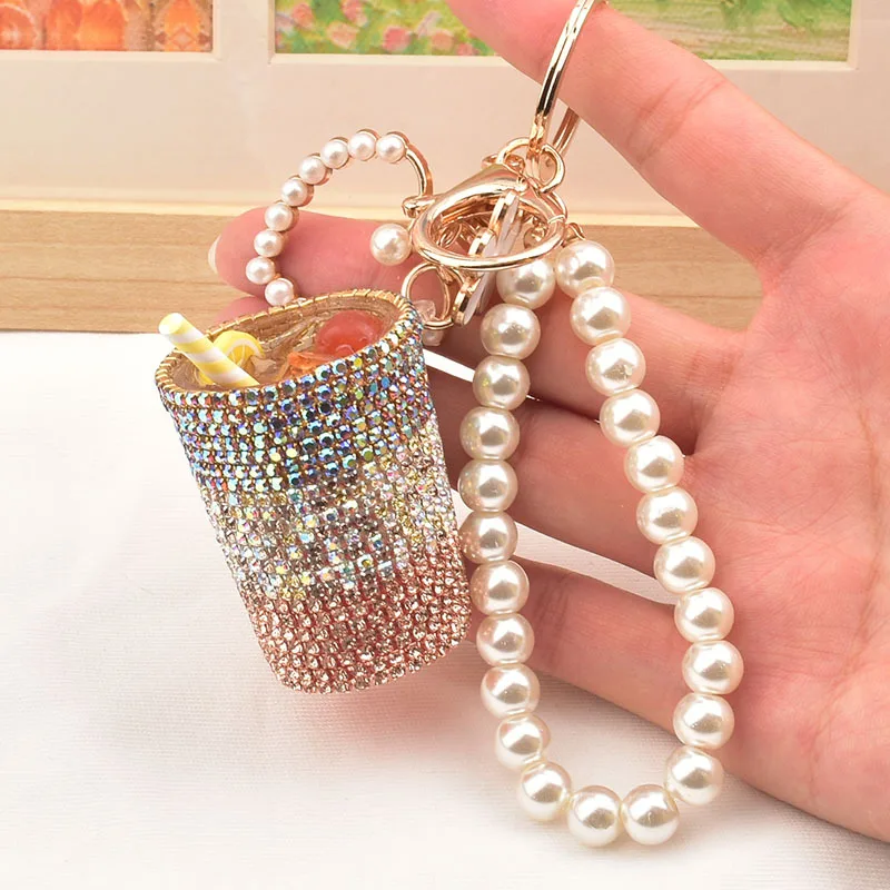 Pearl Beaded Flower Keychain Creative Fashion Heart Crystal Gold Keychain Bag Pendant Charms for Women