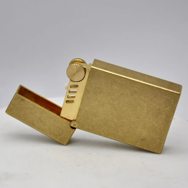 Brass kerosene loud lighter, personalized and creative sound, steel loud sound, light luxury classic lighter