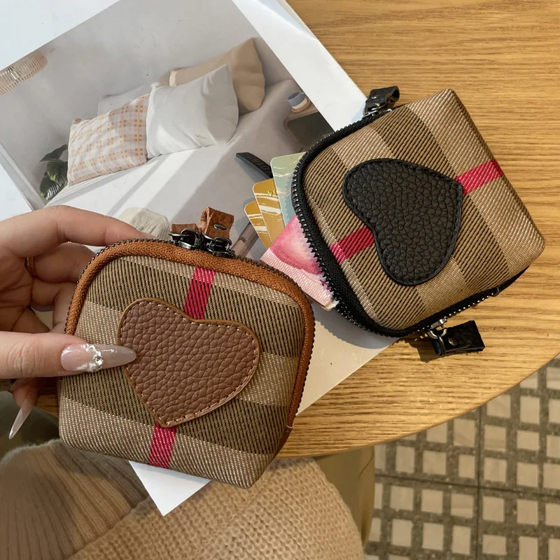 Women Bag Love Small Coin Purse Lipstick Storage Elegant Funny Versatile Fashionable Storage Bag For Girls Gift Trendy Exquisite