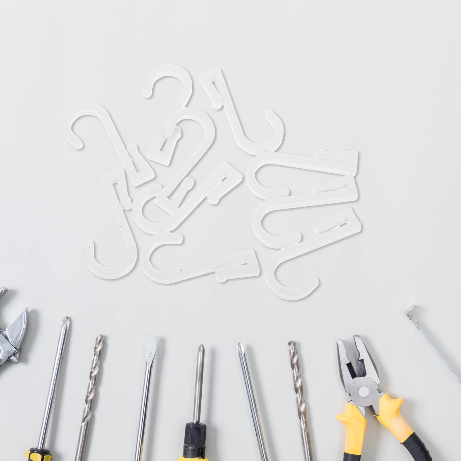 

10pcs Clip-On Hanging Hooks Plastic Flat Rack Hanger Hooks For Kitchen Bathroom Wire Shelving Accessories