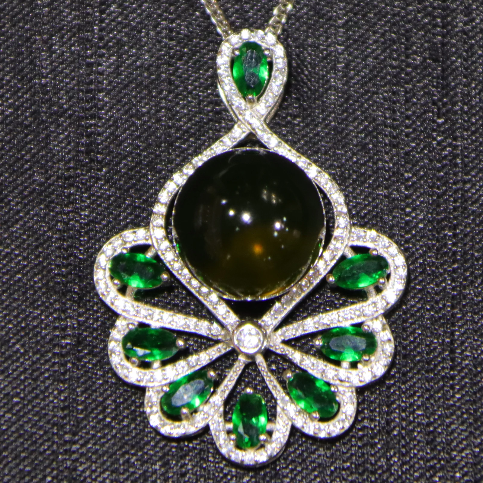 Pure Silver Necklace with Natural Mexican Blue Amber Pendant 13mm Surrounded by Green Gemstones on Sterling Silver Chain