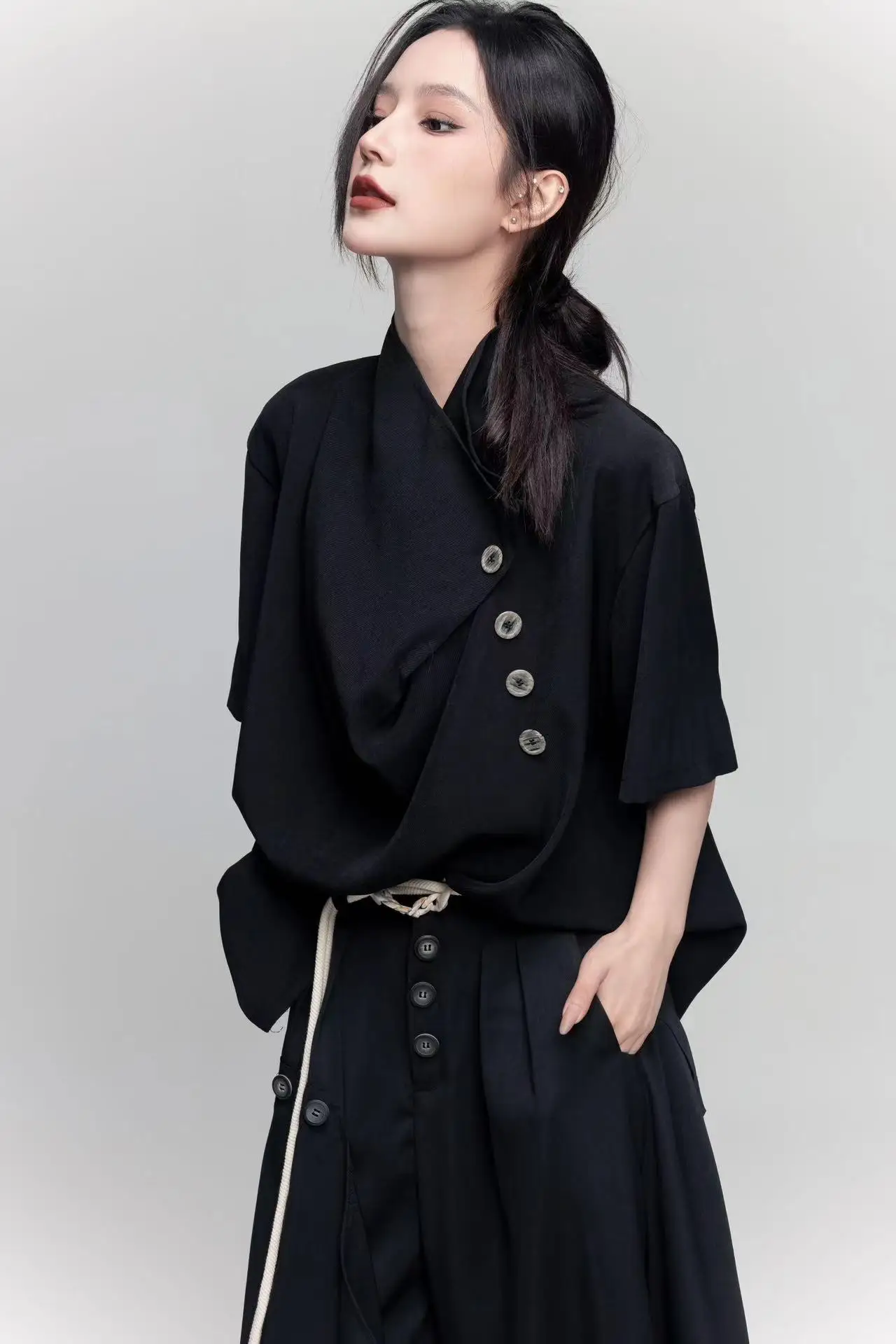 2025 New Retro Loose Short Sleeve Versatile Jk Shirt Summer Men Women Semi-turtleneck Irregular Fashion New Chinese Leisure Top