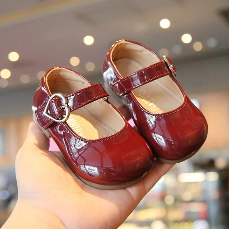 

Classic New Girls Flat Shoes Wine Red Trend Kids Casual First Walker Shoes Toddler Fashion Children Shoes Versatile Soft Bottom